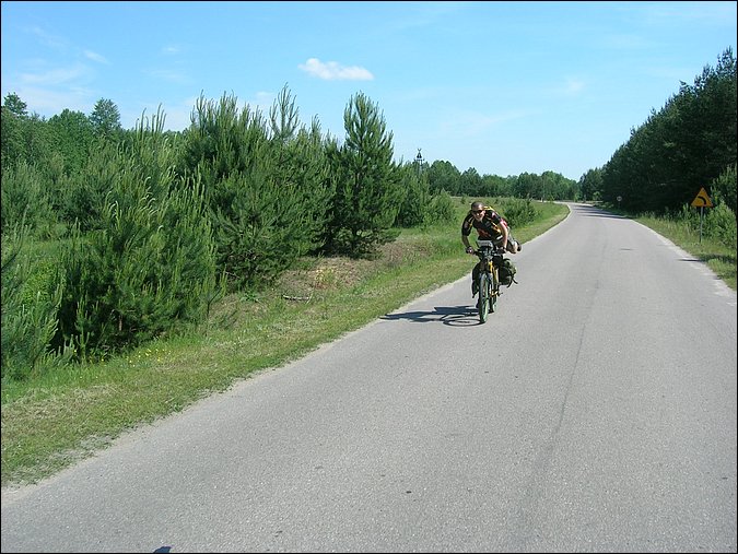 03-pierwsze km nudne wiec szukamy rozrywek.JPG