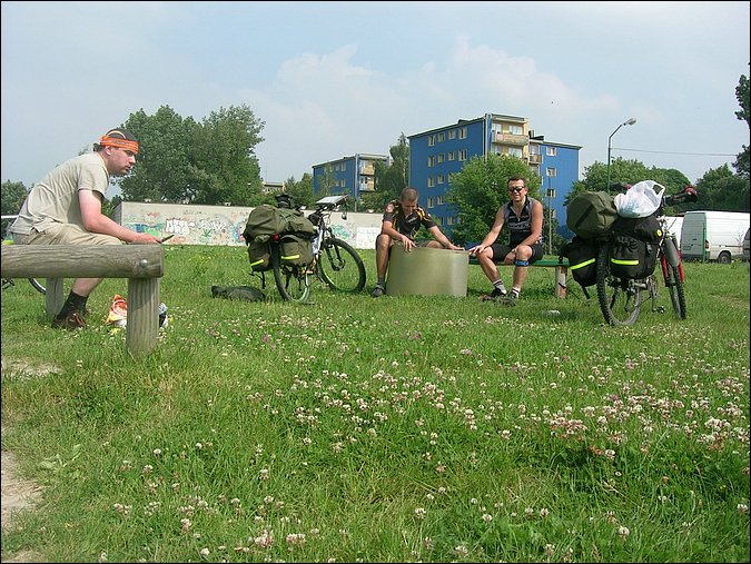 29-Chiste nie lubi makaronu z sosem. Chiste, gdzie Twoja zupka ;p.JPG